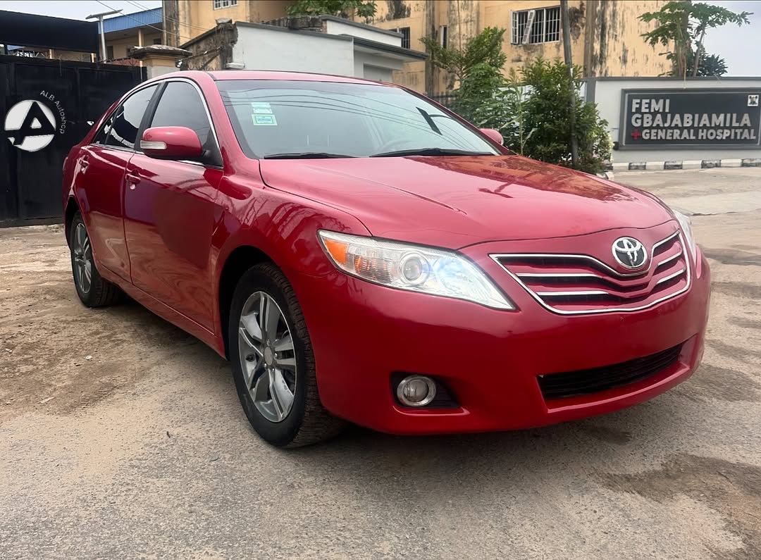 Car Image 6