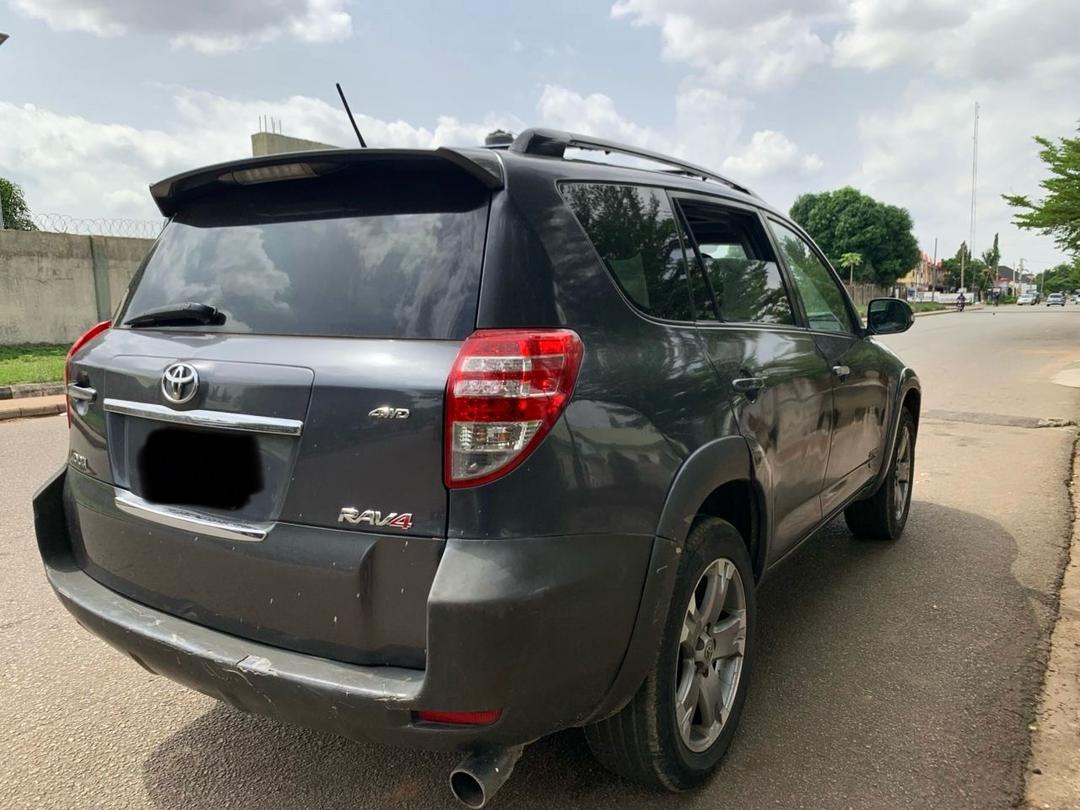 Car Image 6
