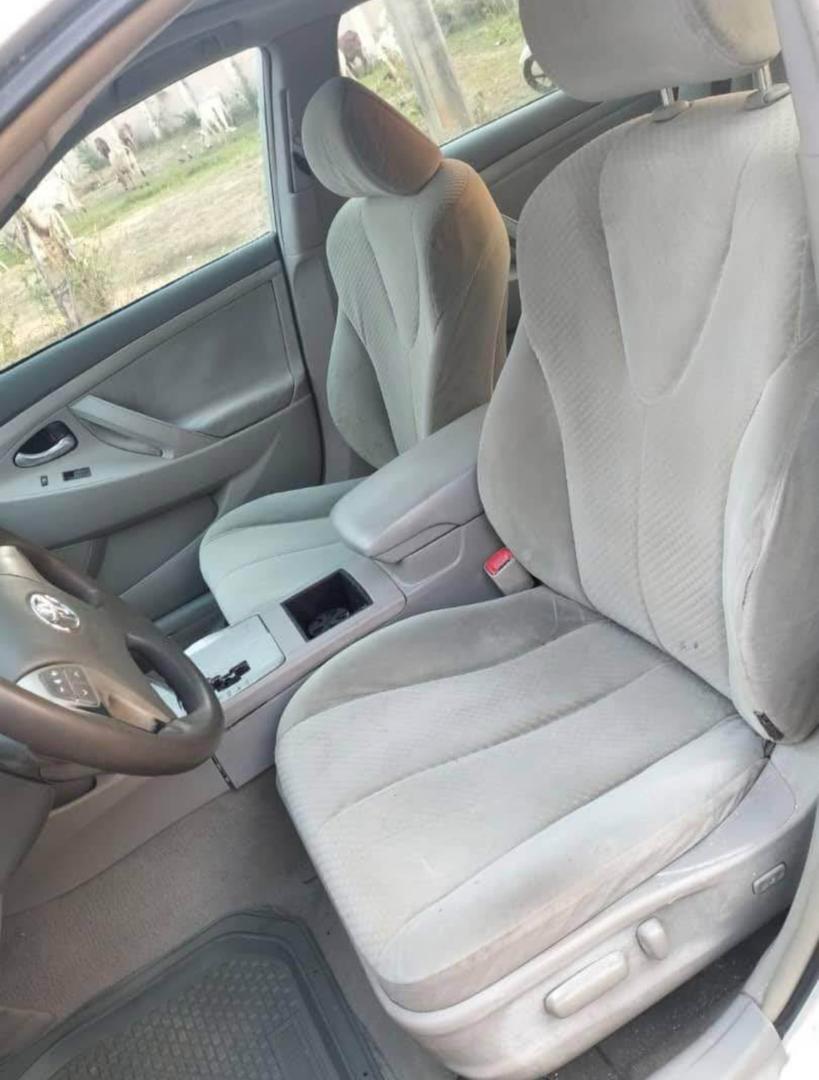 Car Image 5