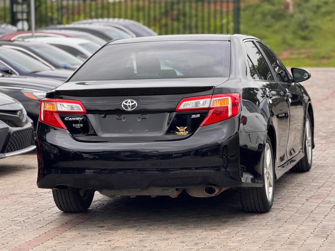 Car Image 9