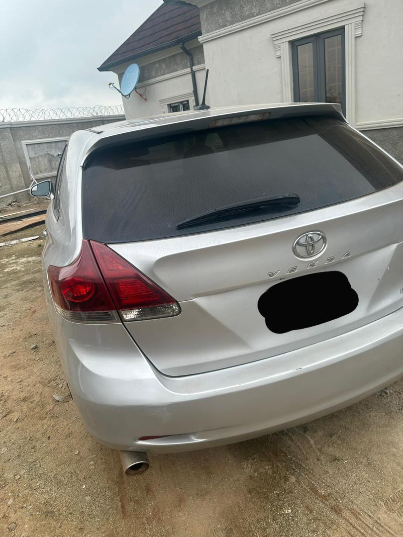 Car Image 5