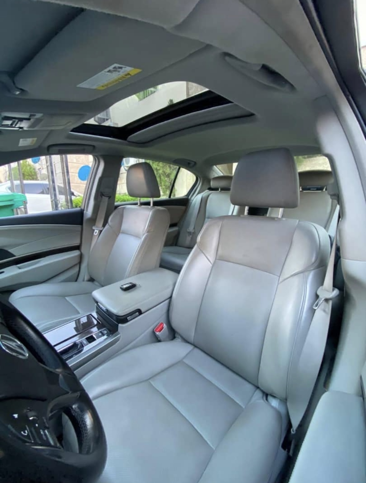Car Image 8