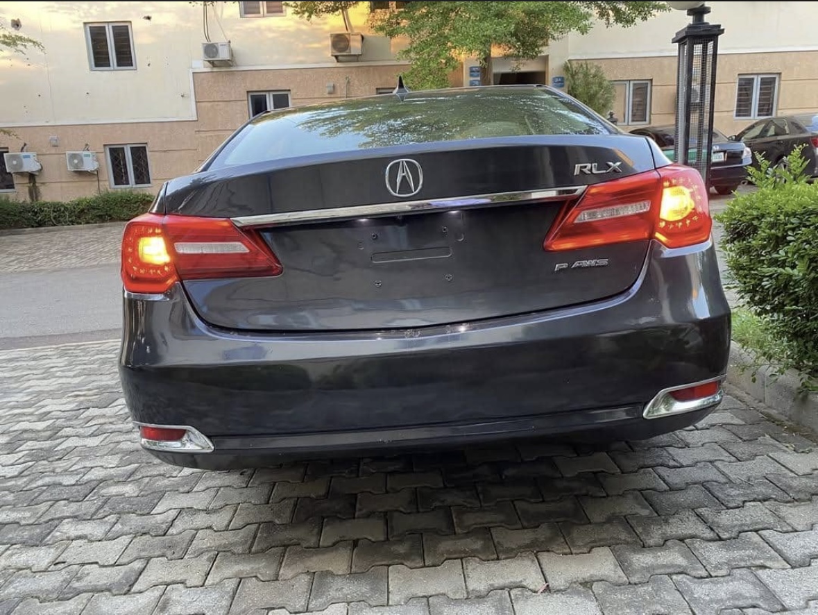 Car Image 3