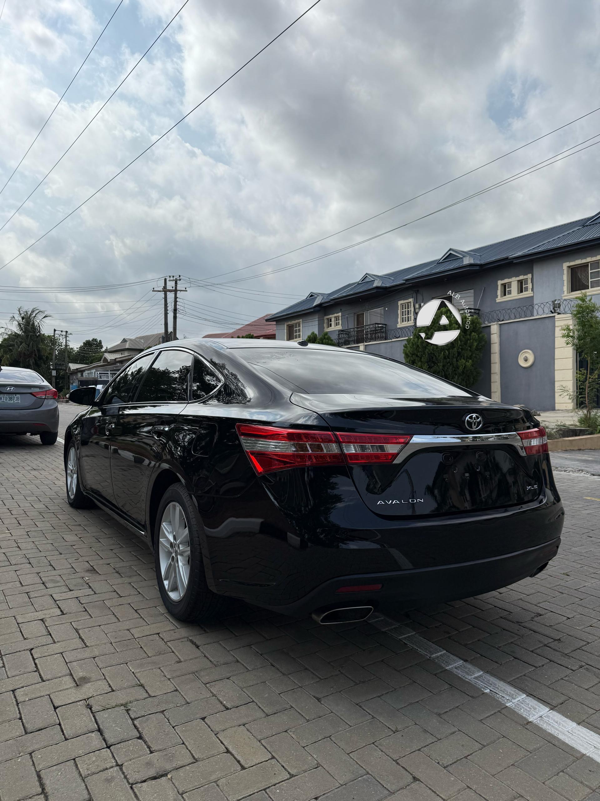 Car Image 7