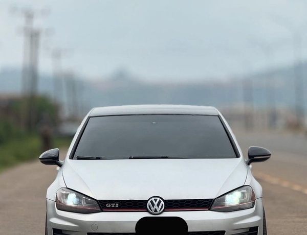 2015 VOLKSWAGEN GOLF GTI FOR SALE IN ABUJA
