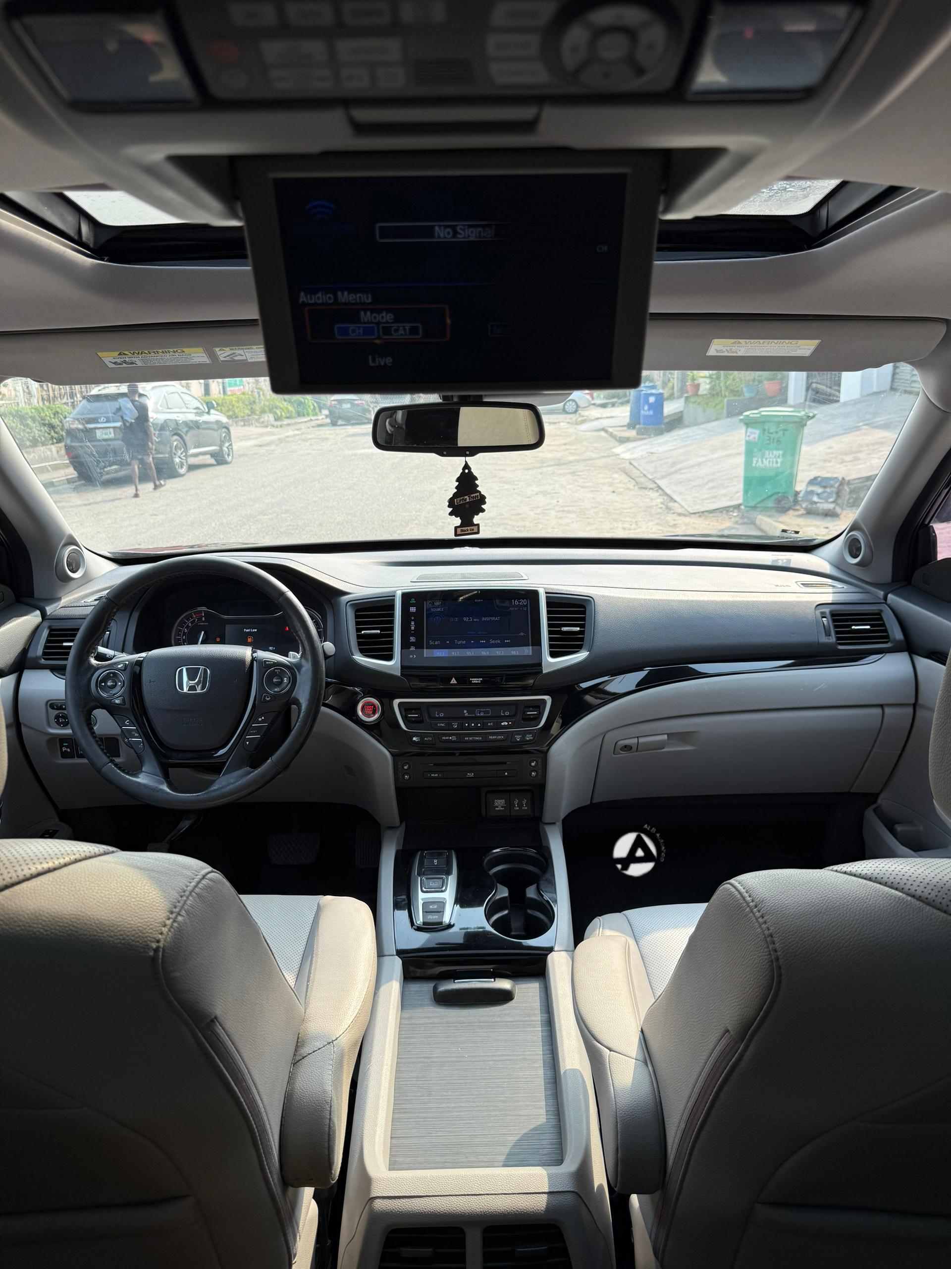 Car Image 5