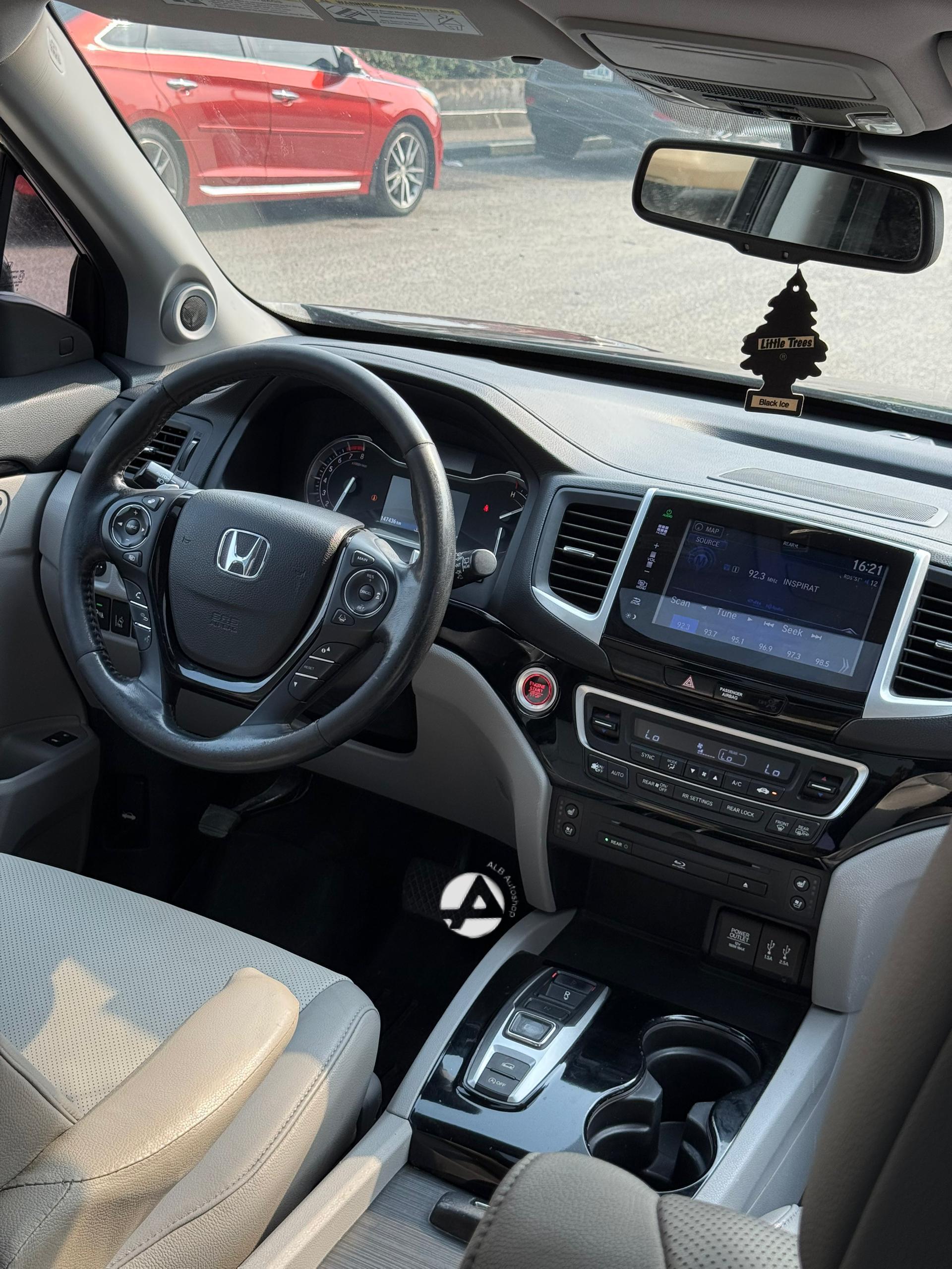 Car Image 3