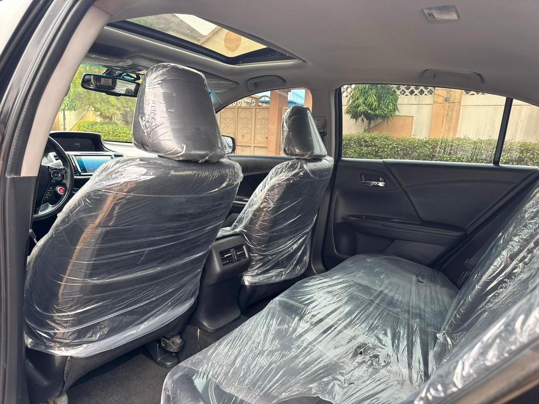 Car Image 6