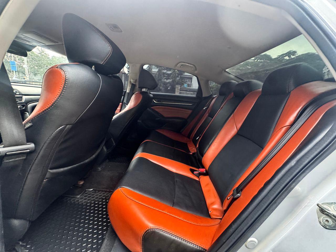 Car Image 5