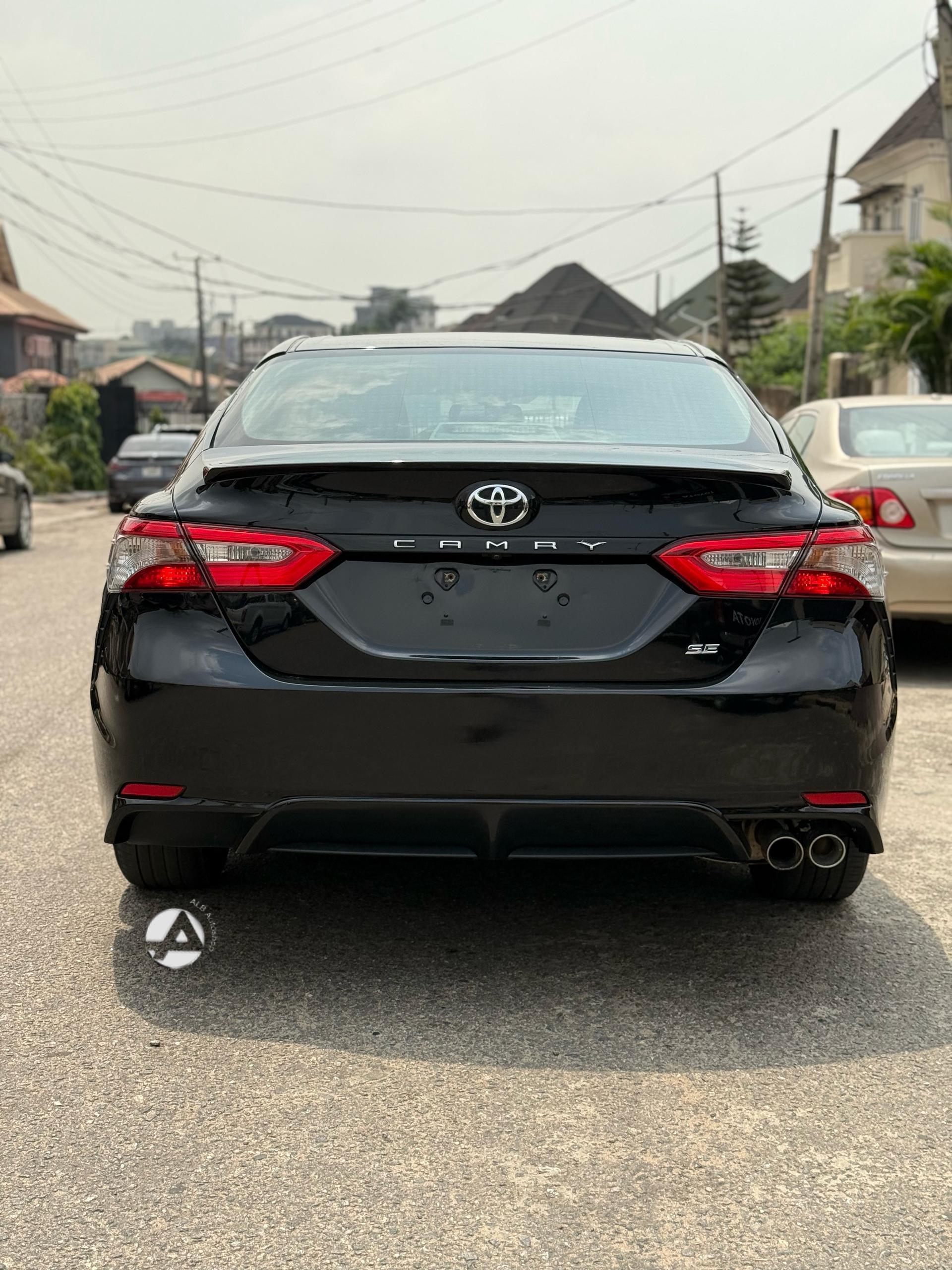 Car Image 8