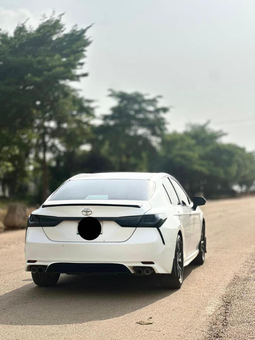 Car Image 6