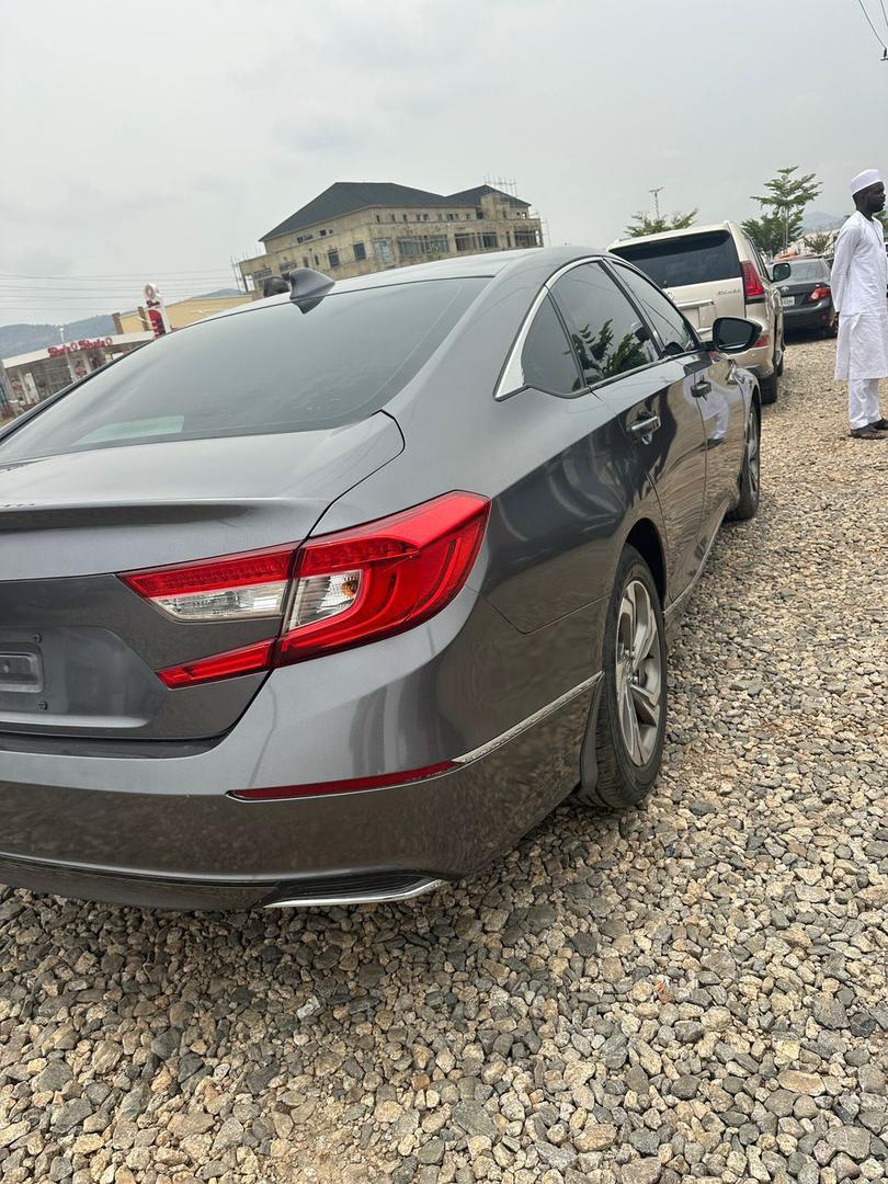 Car Image 7