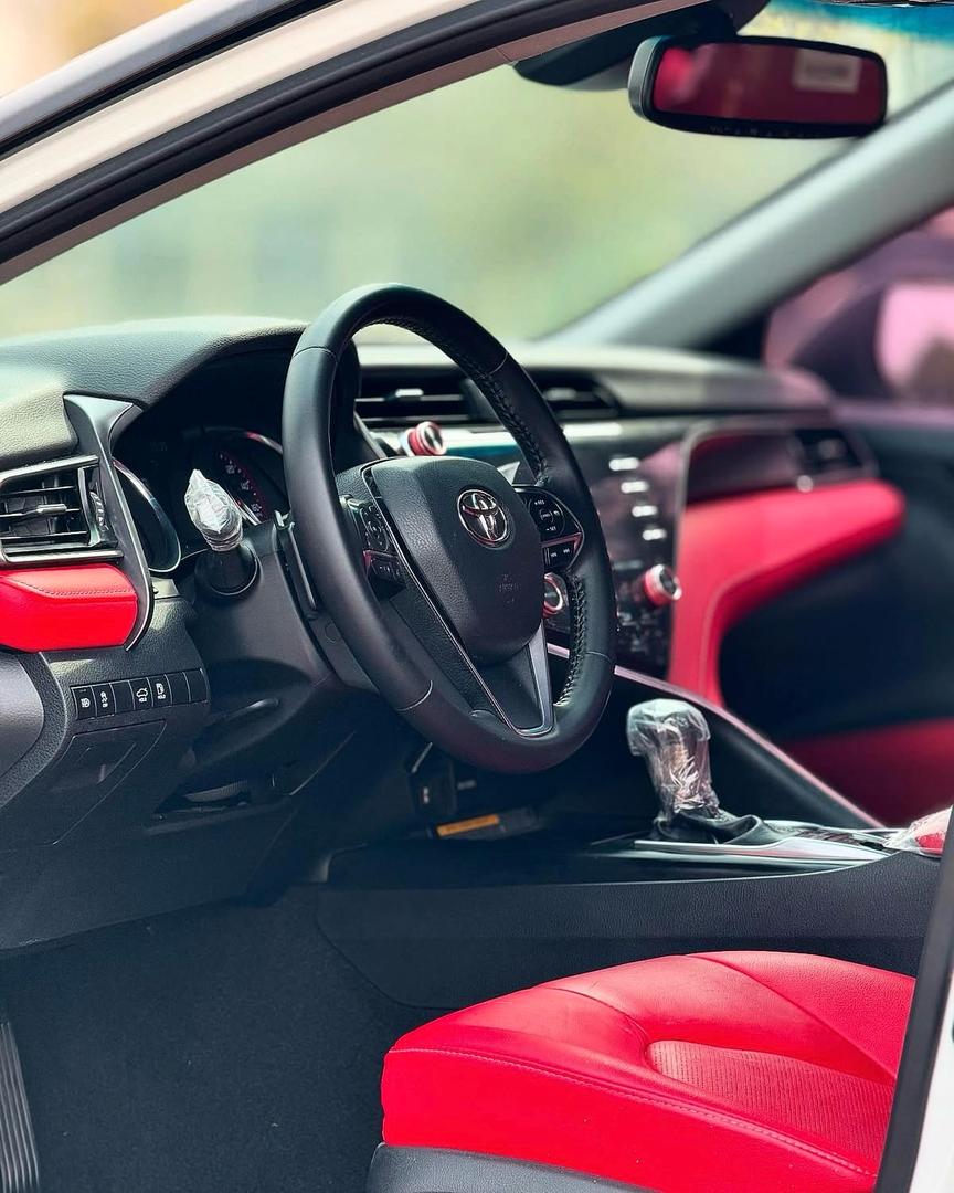 Car Image 6
