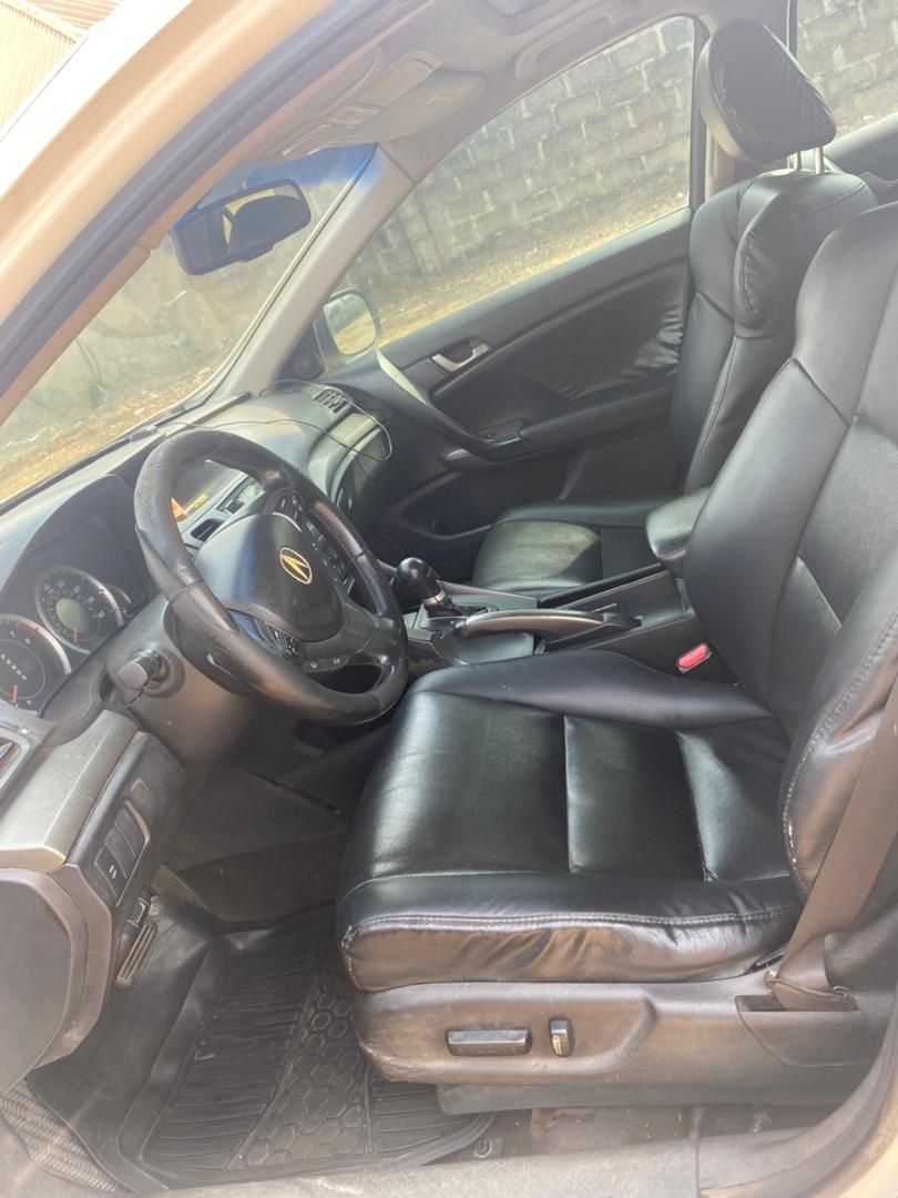Car Image 6