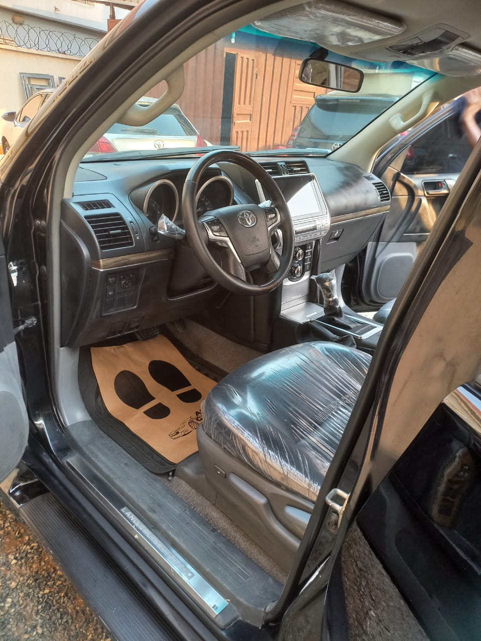 Car Image 13