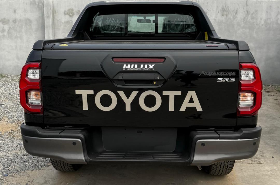 Car Image 9