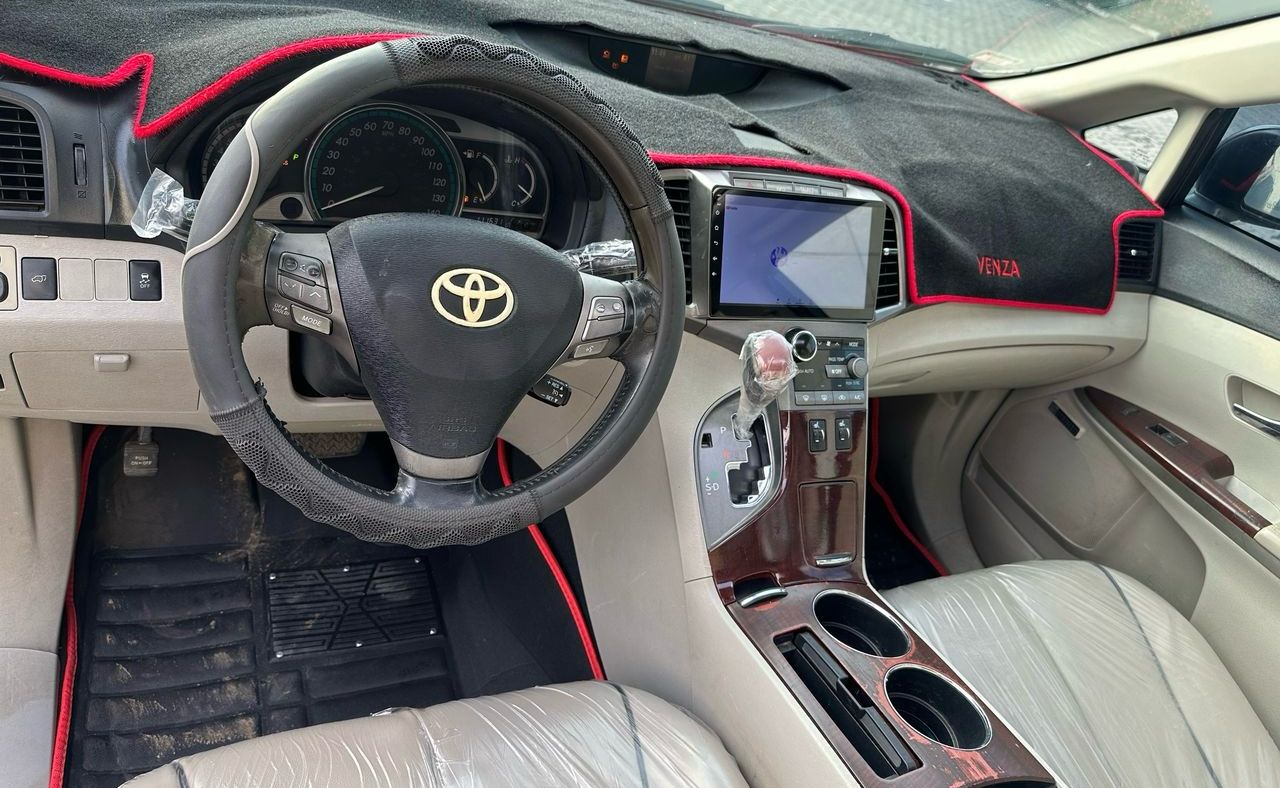 Car Image 4