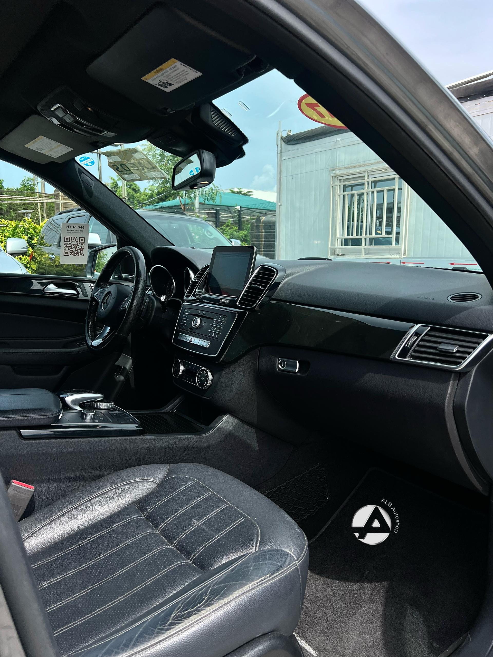 Car Image 4