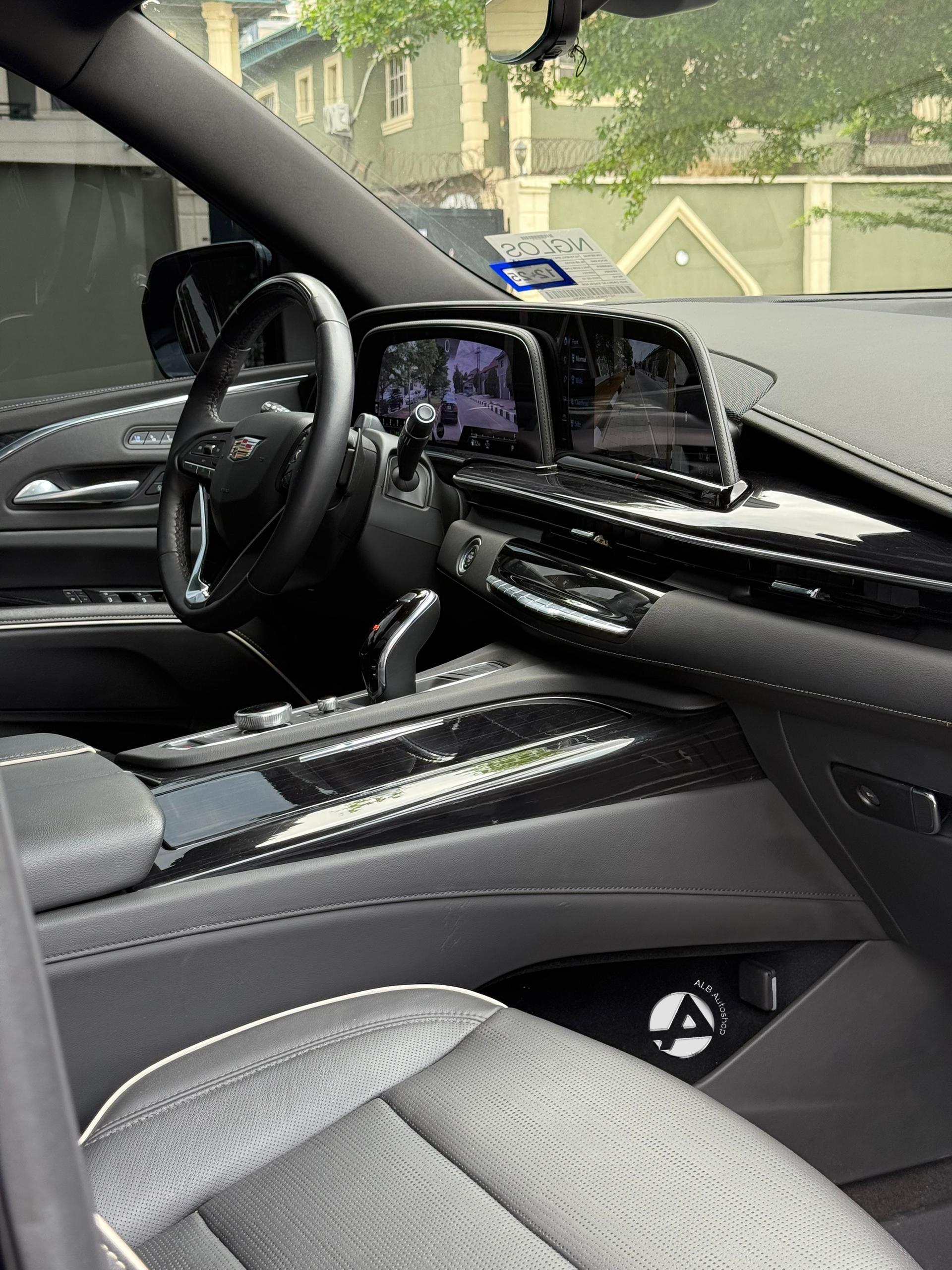 Car Image 5