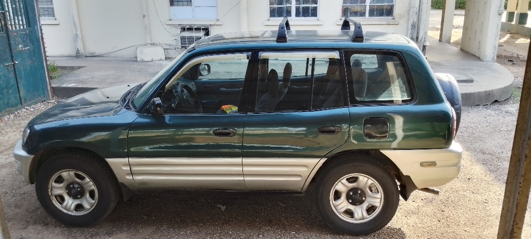 Car Image 11