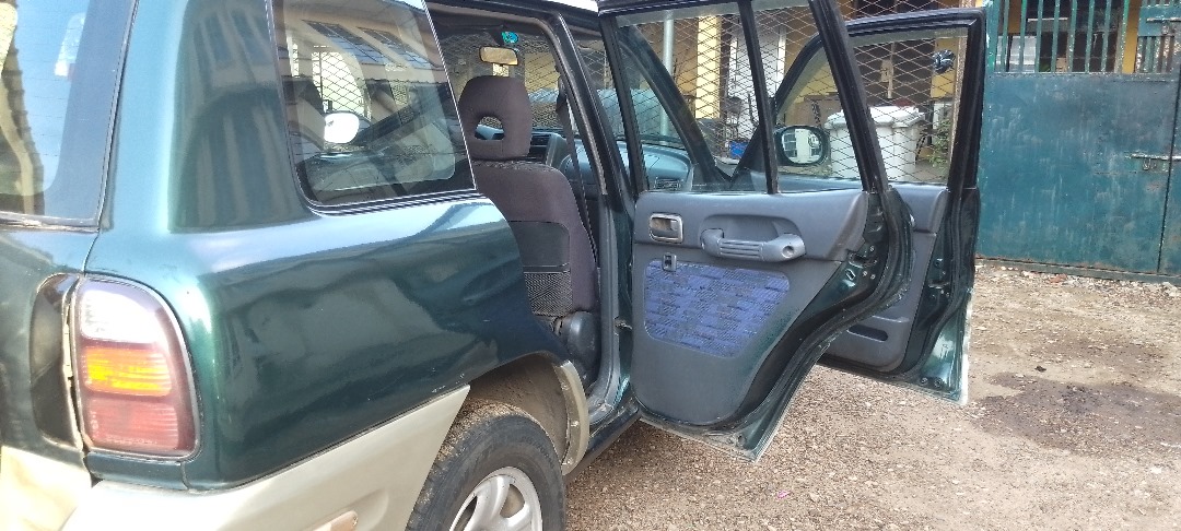 Car Image 7