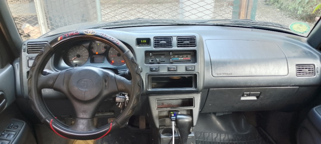 Car Image 12