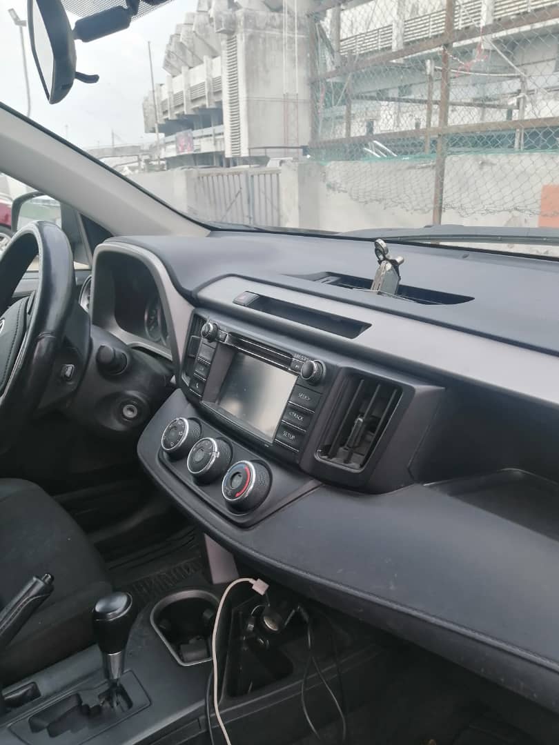 Car Image 4