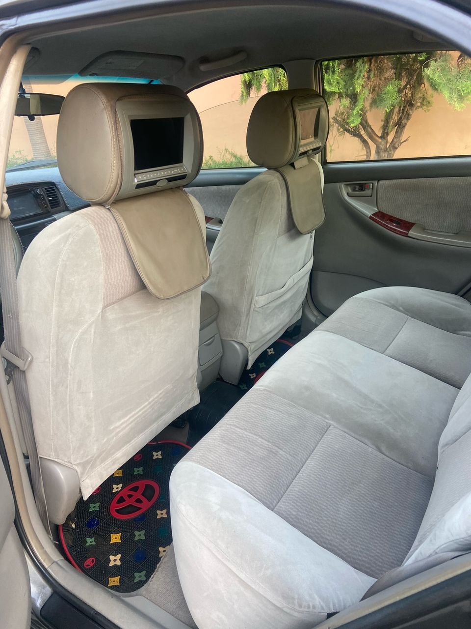Car Image 7