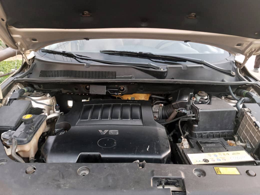 Car Image 8