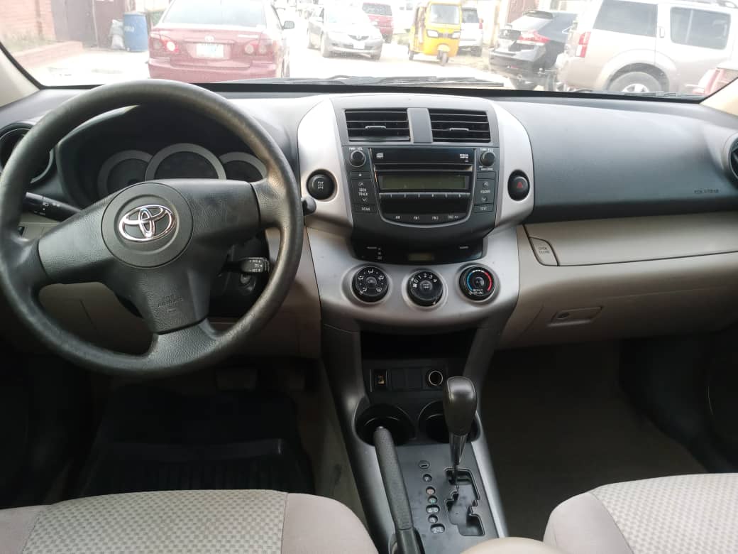 Car Image 10