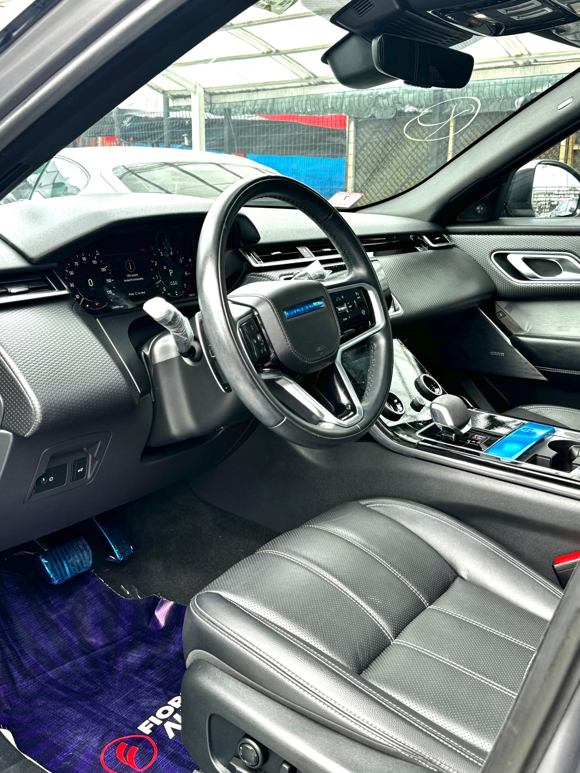 Car Image 3