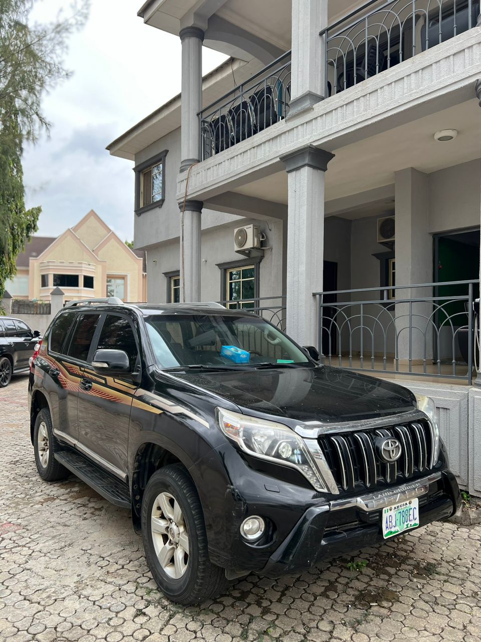 Car Image 8