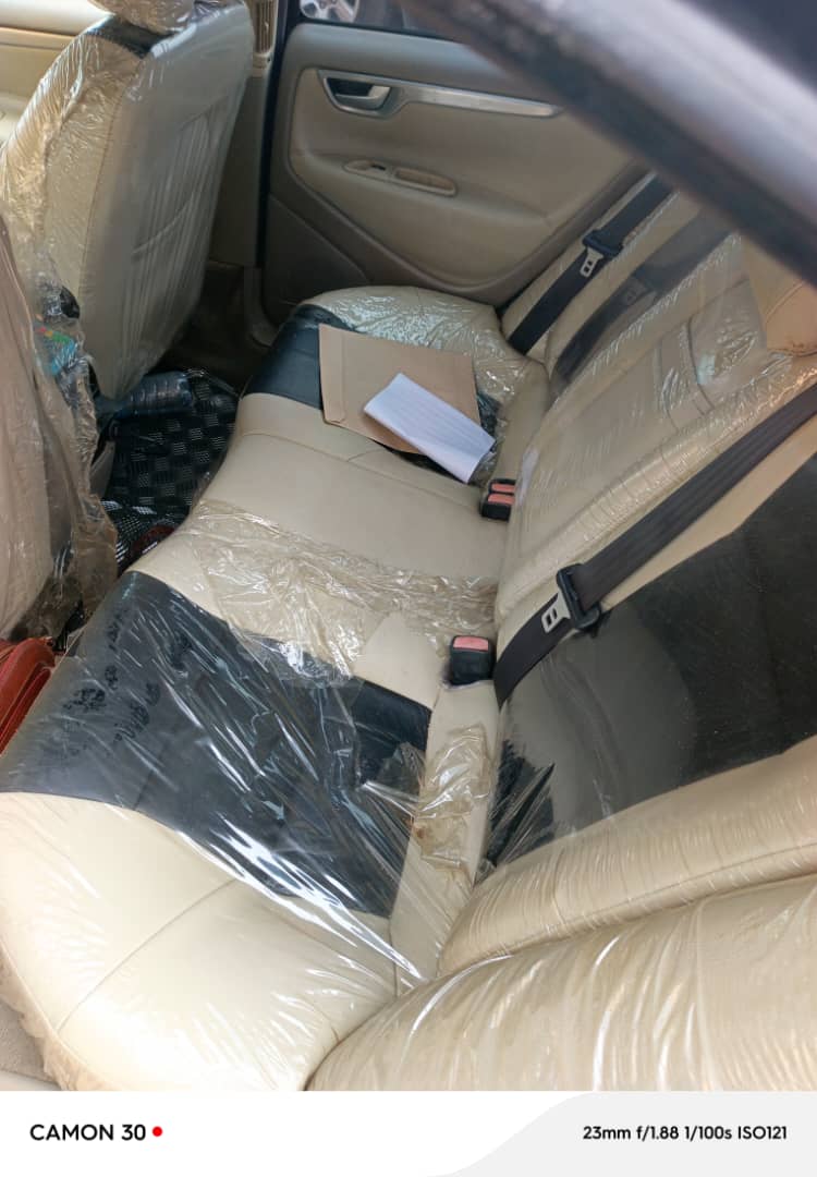 Car Image 3