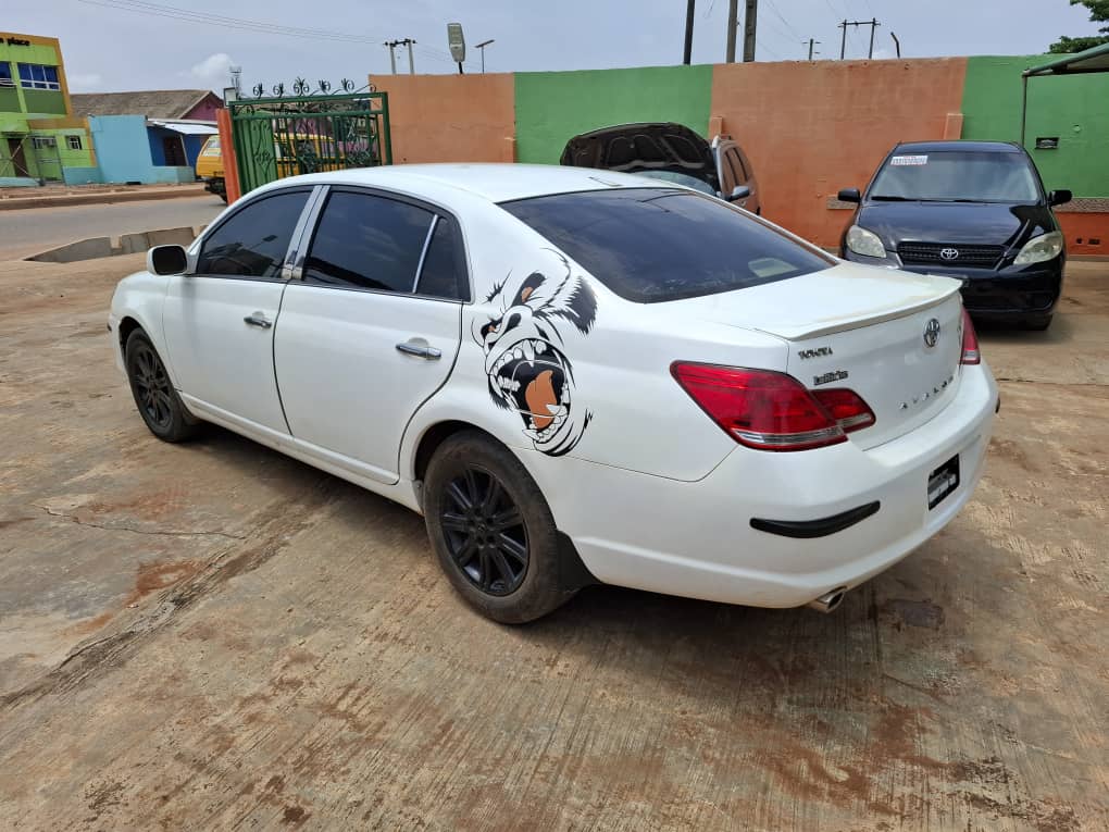 Car Image 5