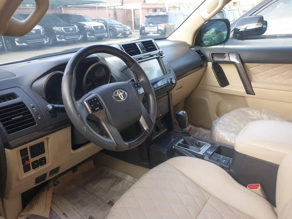 Car Image 5
