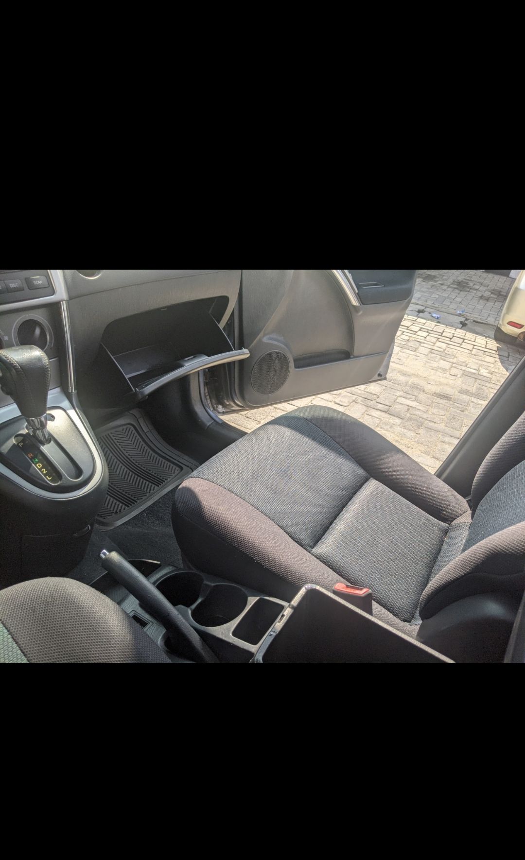 Car Image 10