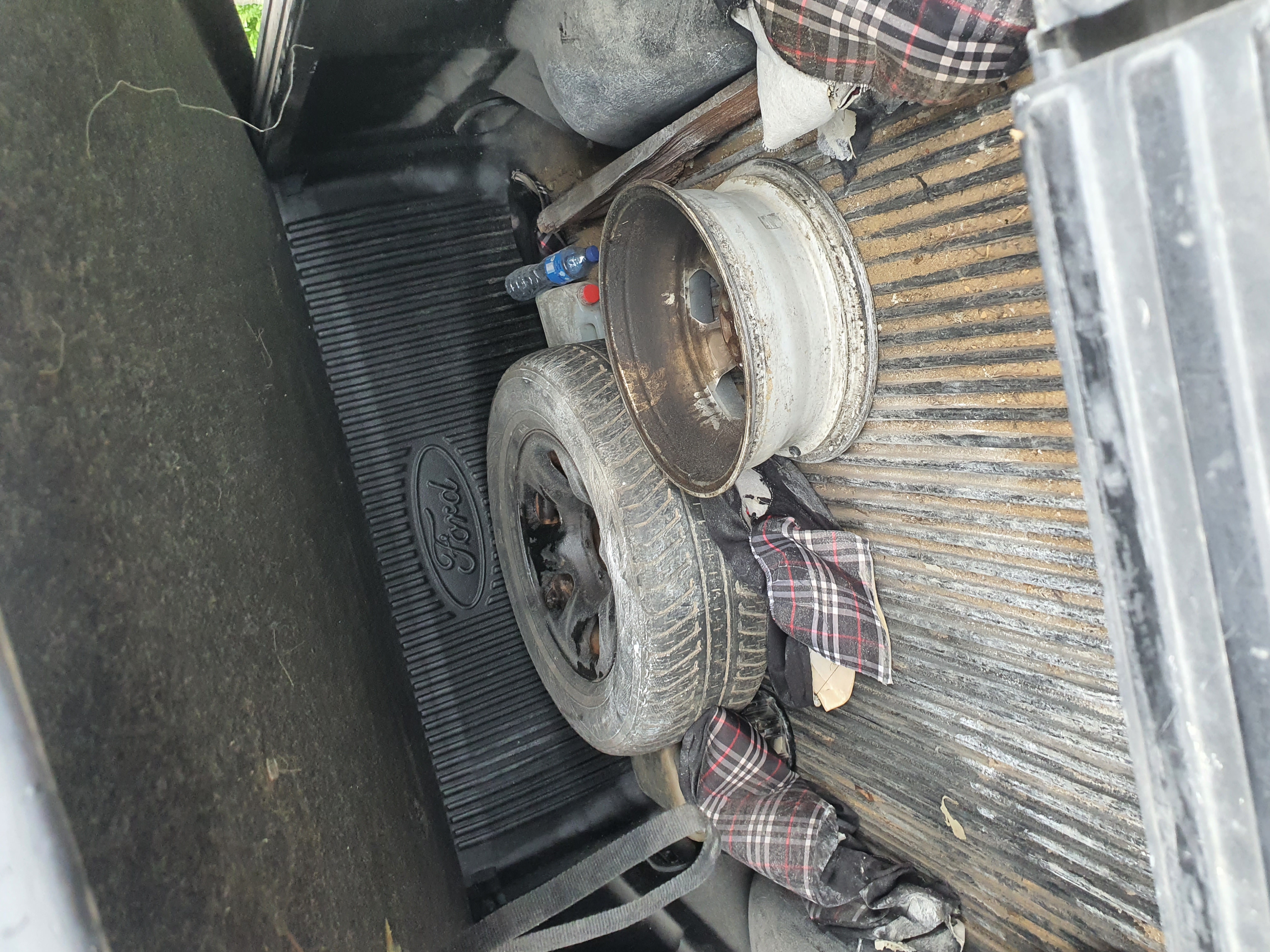 Car Image 9