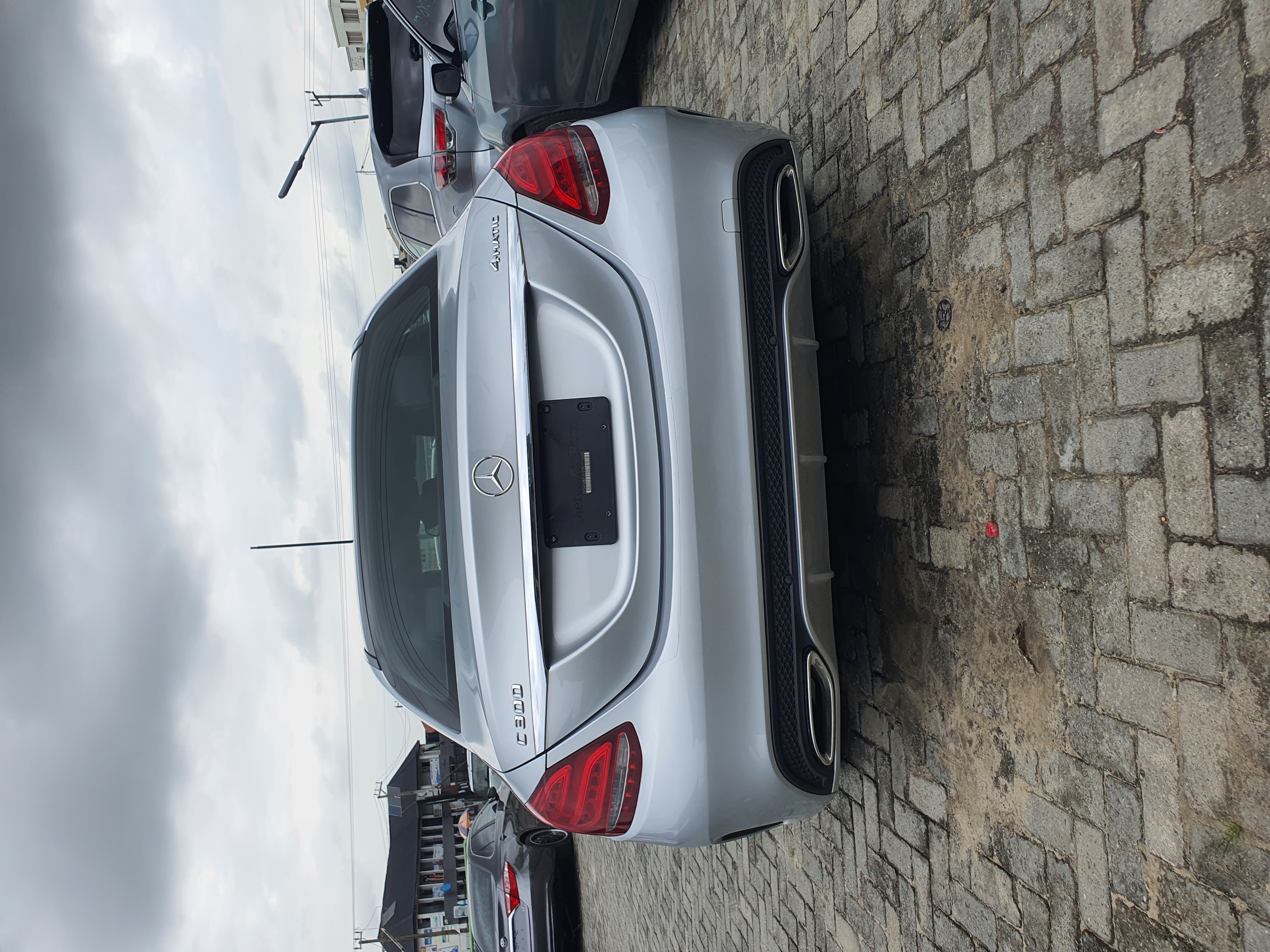 Car Image 9