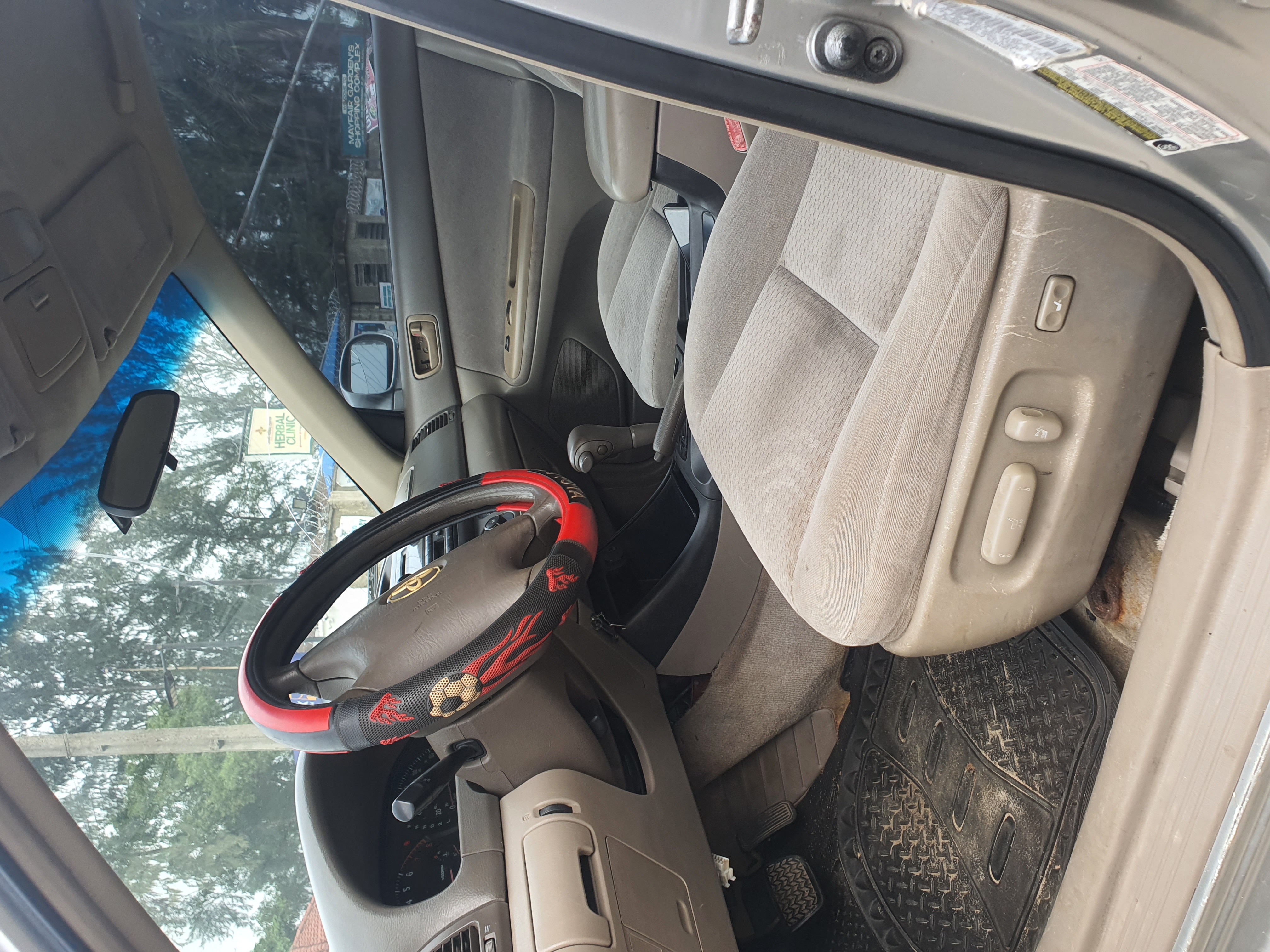 Car Image 8