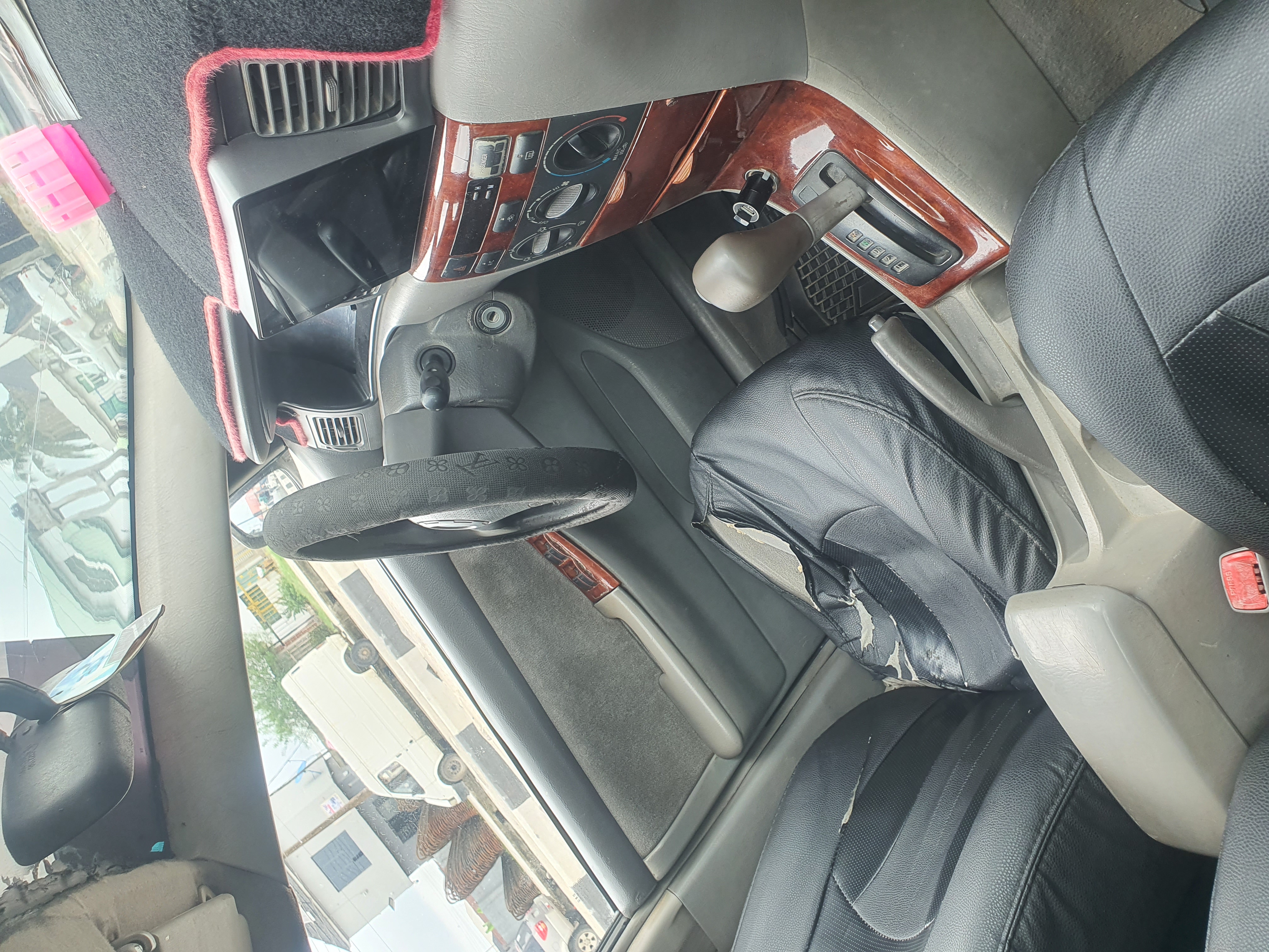 Car Image 4