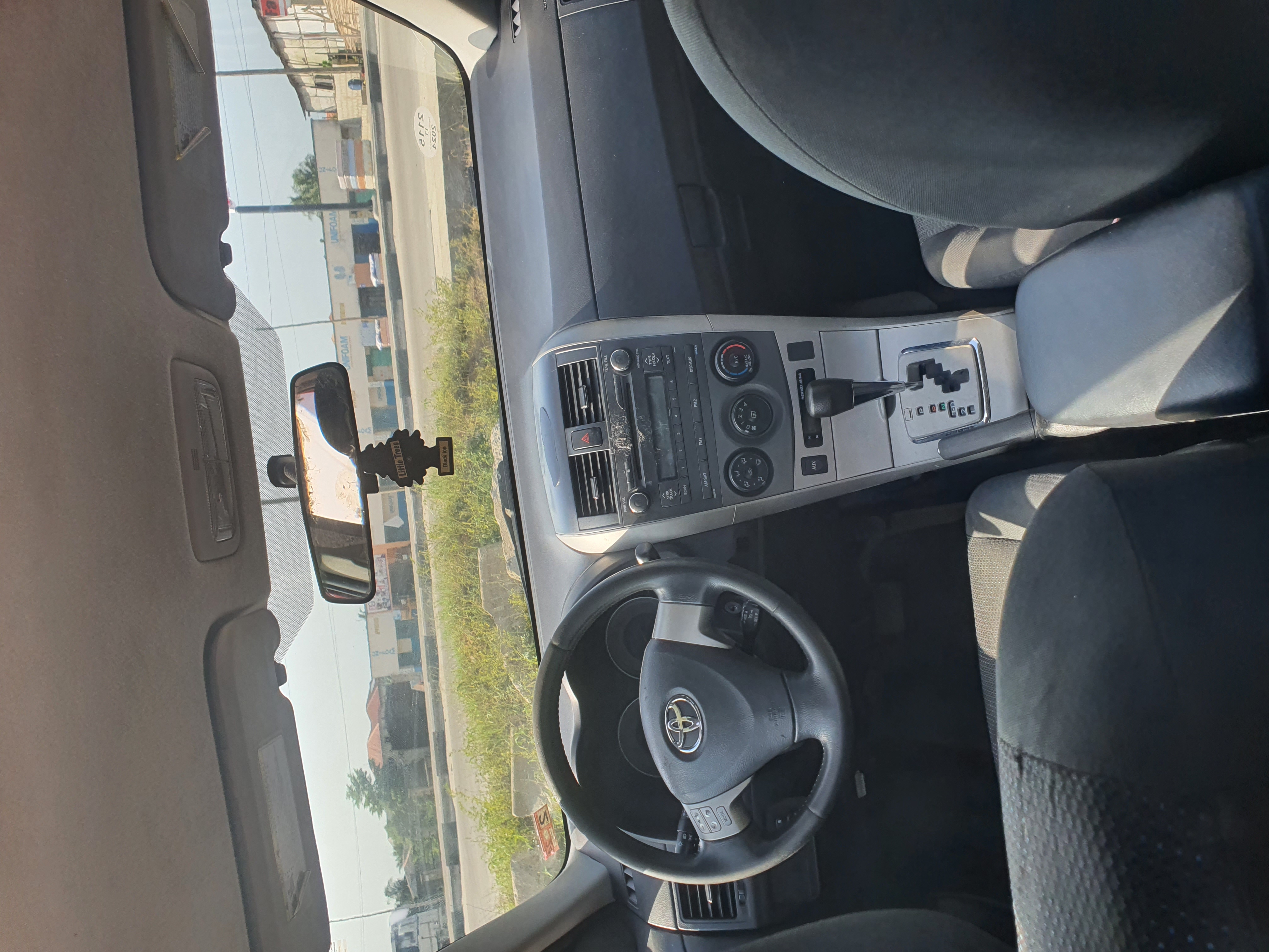 Car Image 5