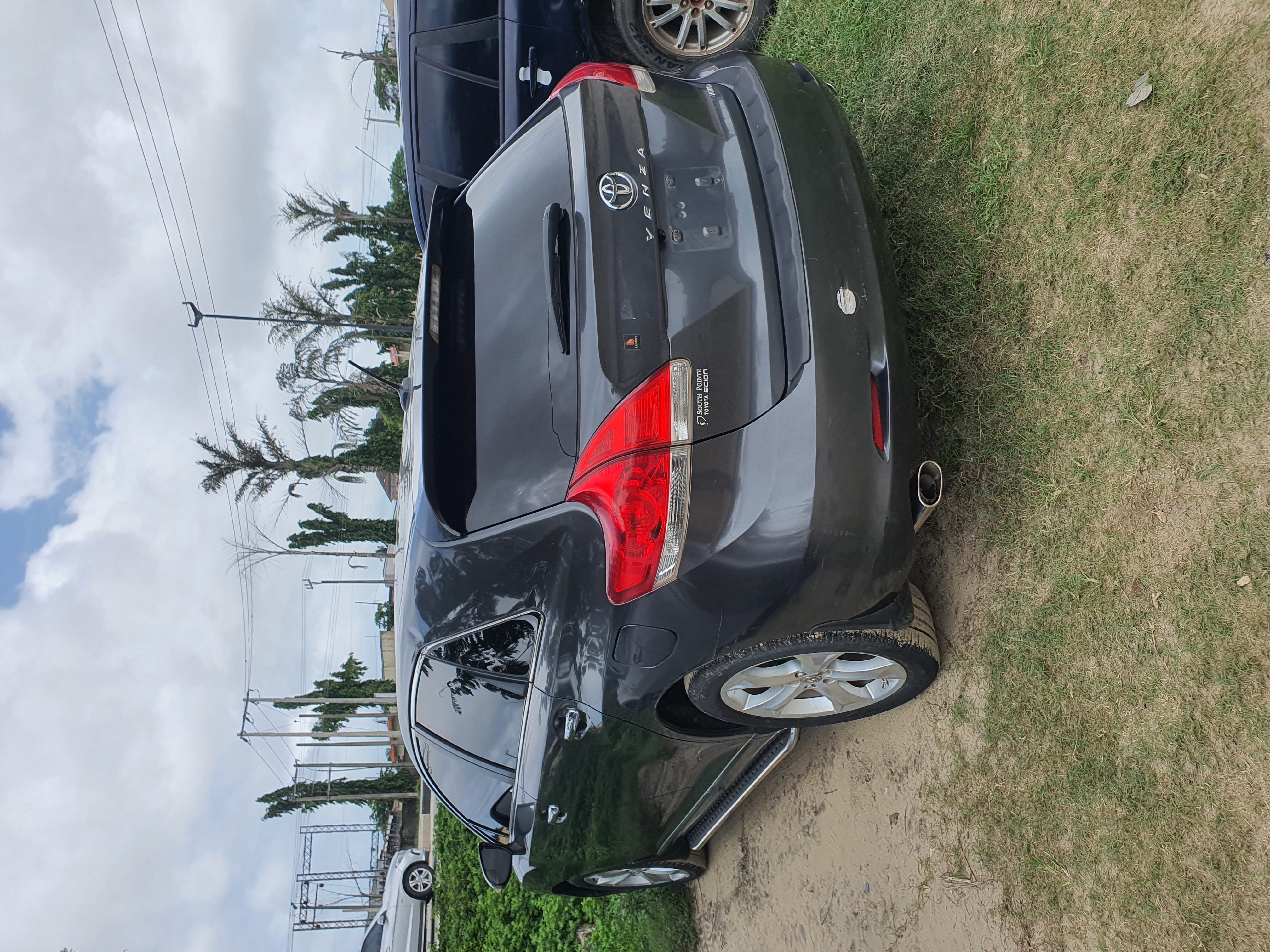 Car Image 7