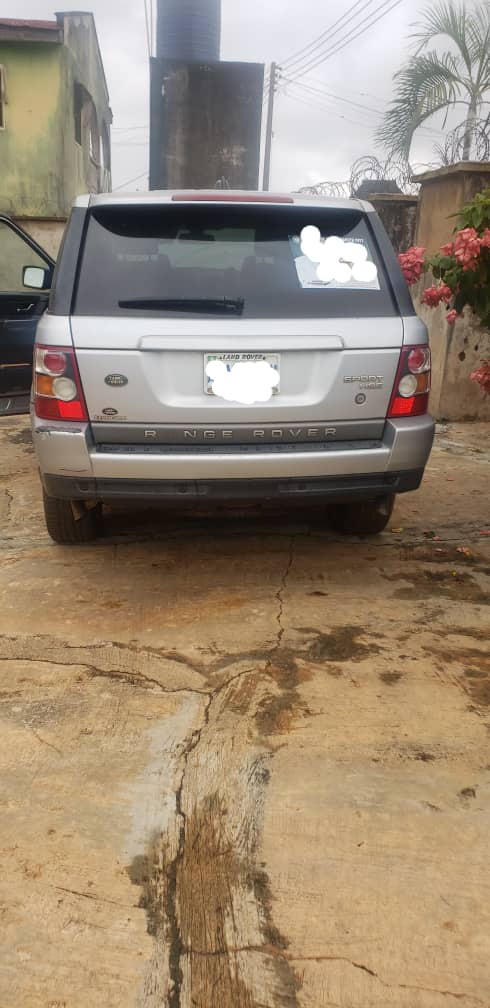Car Image 7