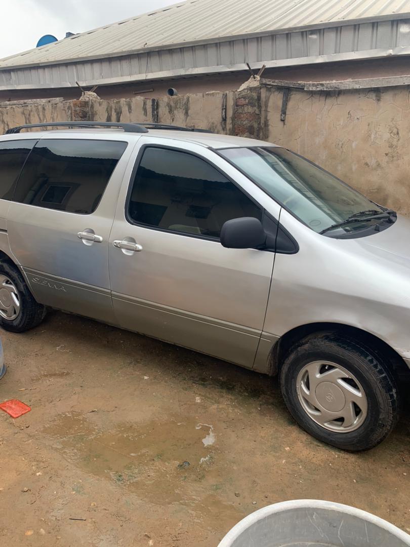 Car Image 7