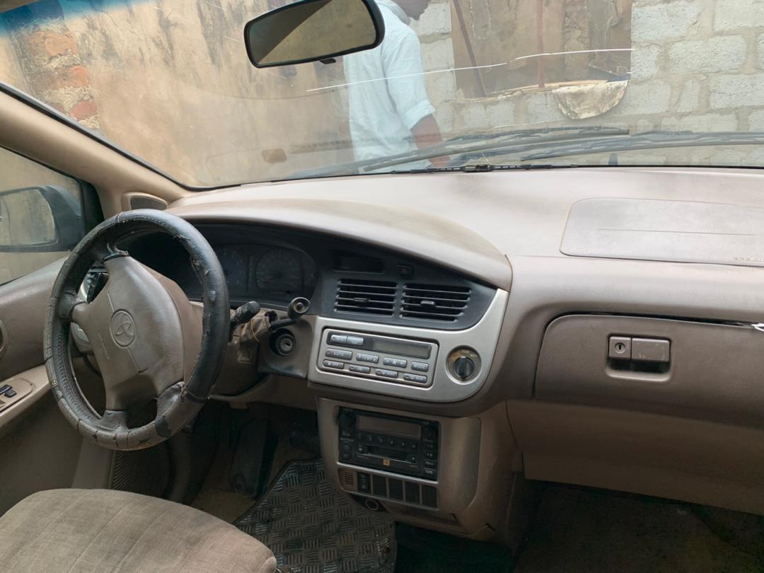 Car Image 3