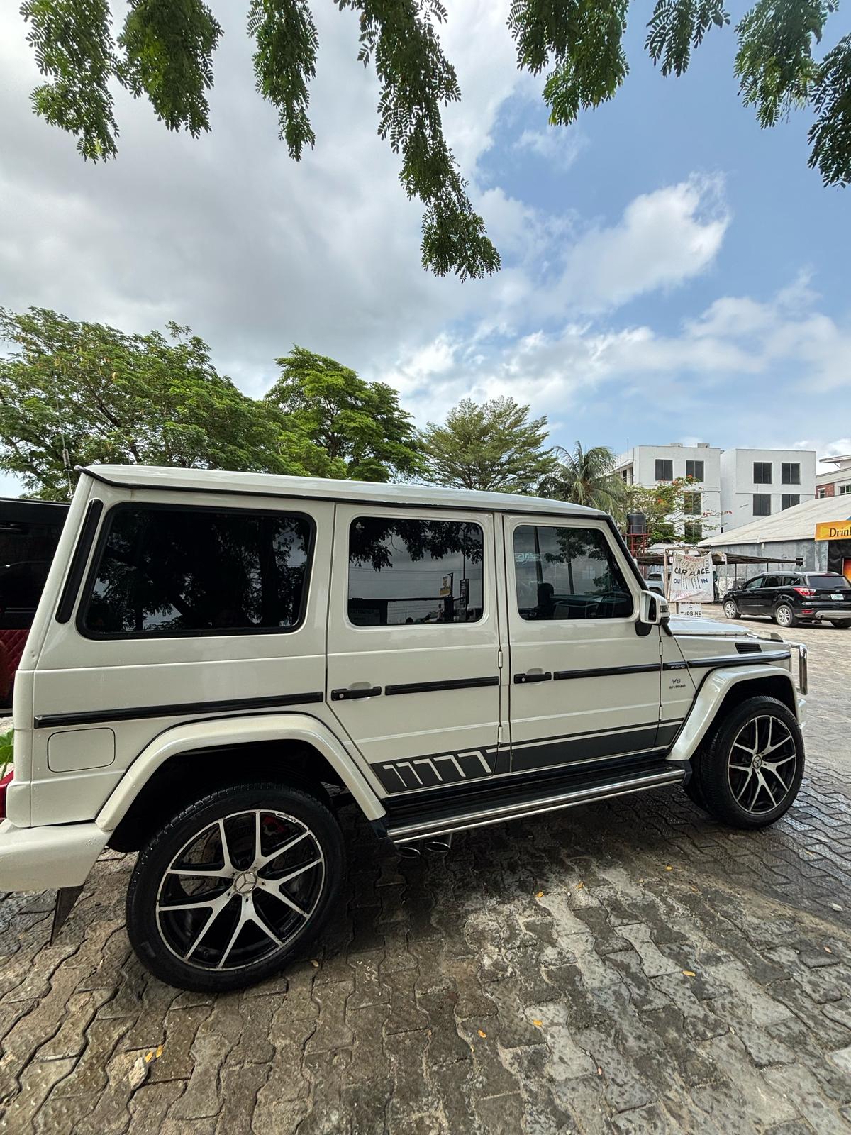Car Image 9