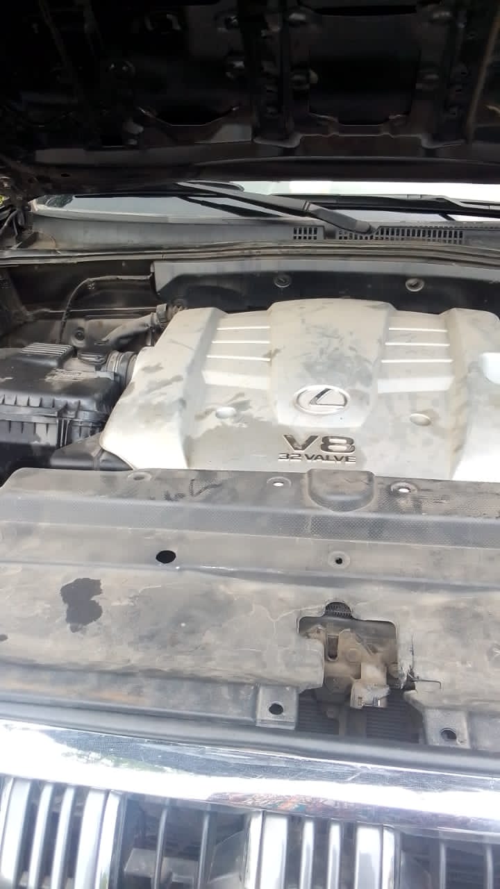 Car Image 10