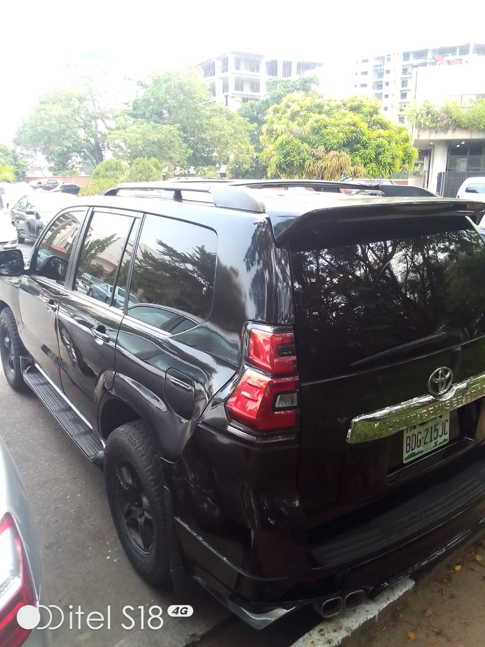 Car Image 13