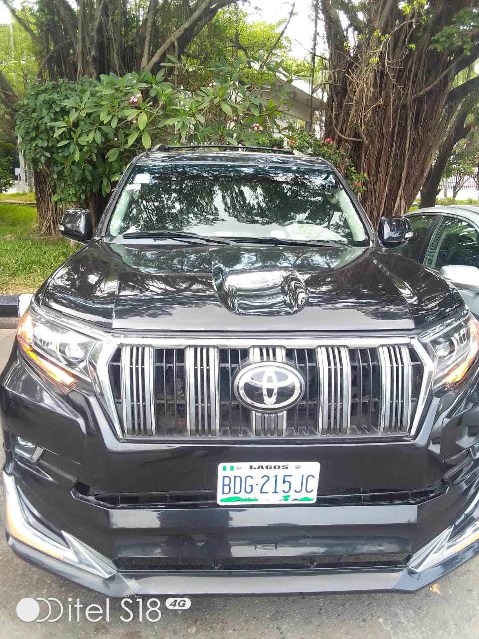 Car Image 12