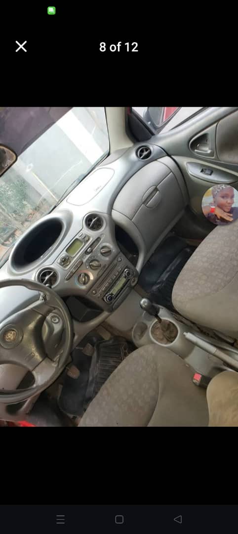 Car Image 9